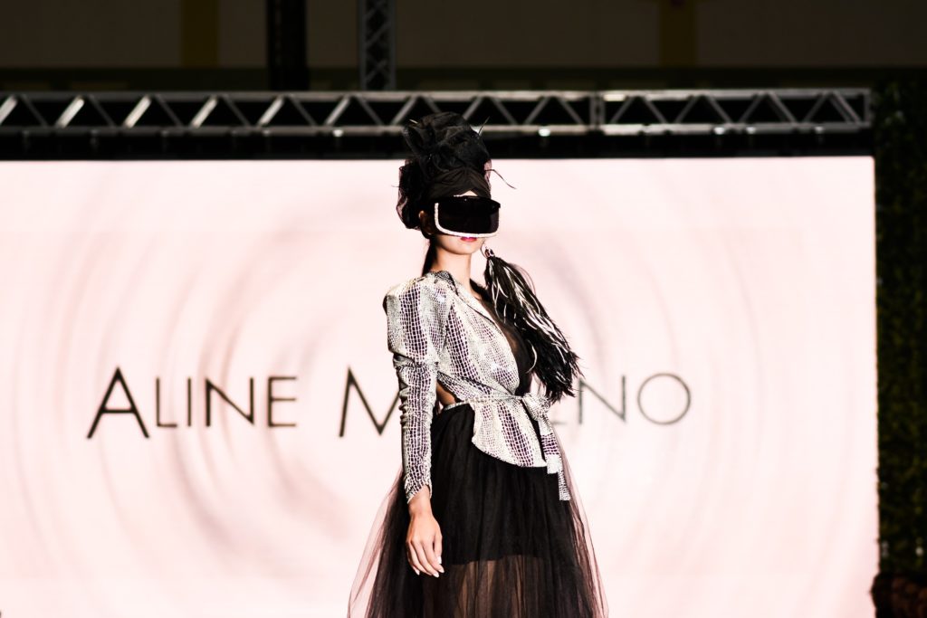 defile fashion week paris 2021 mannequins