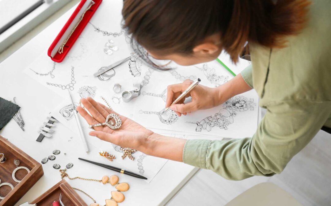 Plongée dans l’histoire fascinante de Bvlgari et ses créations emblématiques