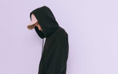Zoom sur la tendance du streetwear de luxe avec Supreme et Off-White
